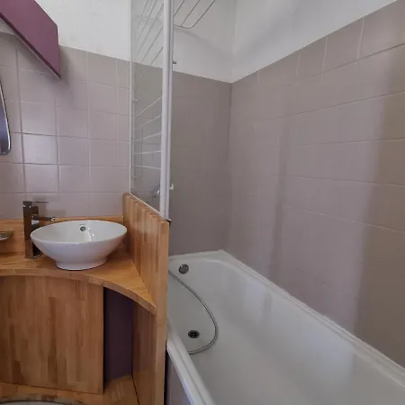 Orion - Cosynest à Toulouse - Pkg Privé&climatisation Blagnac